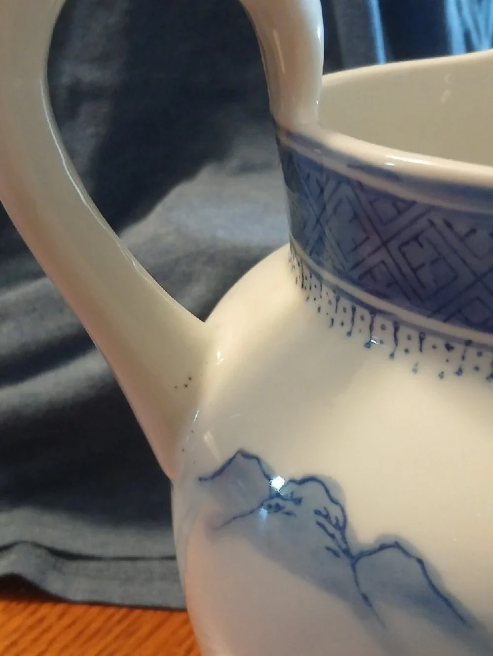 Vintage IDG Blue Willow Chinouserie Porcelain Pitcher/Water Jug